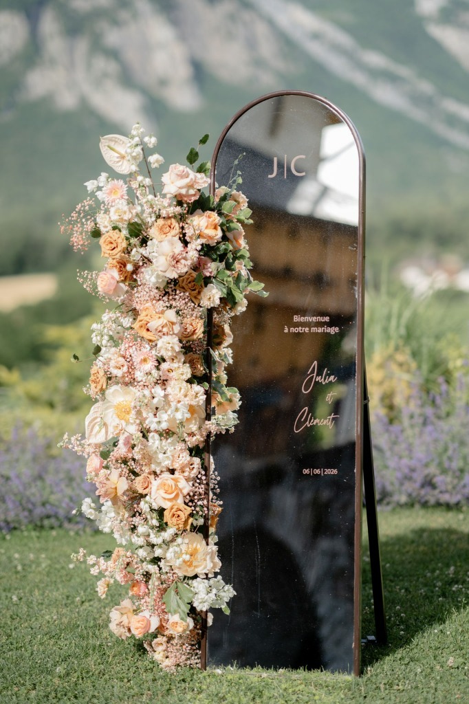 Entrée en fleurs